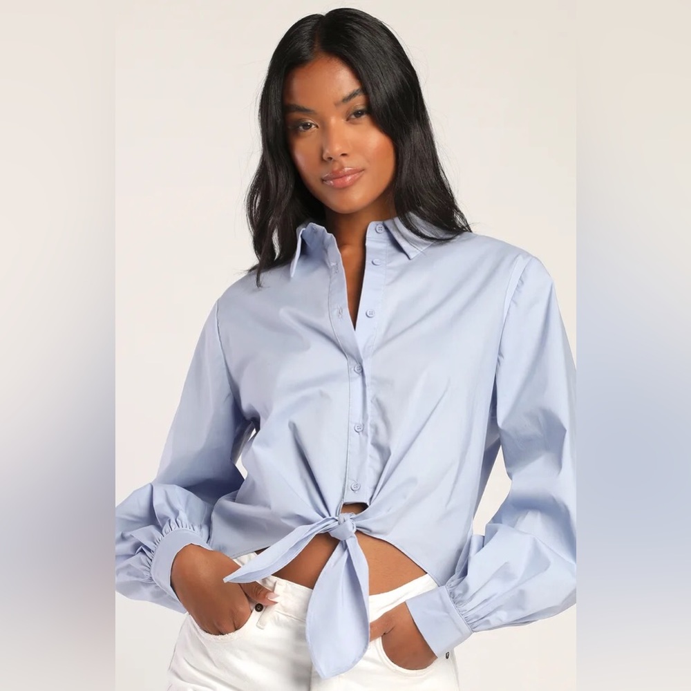 NWOT ~ Women’s Cute Blue Button Down Tie Front Top ~ Size XL - Picture 1 of 1